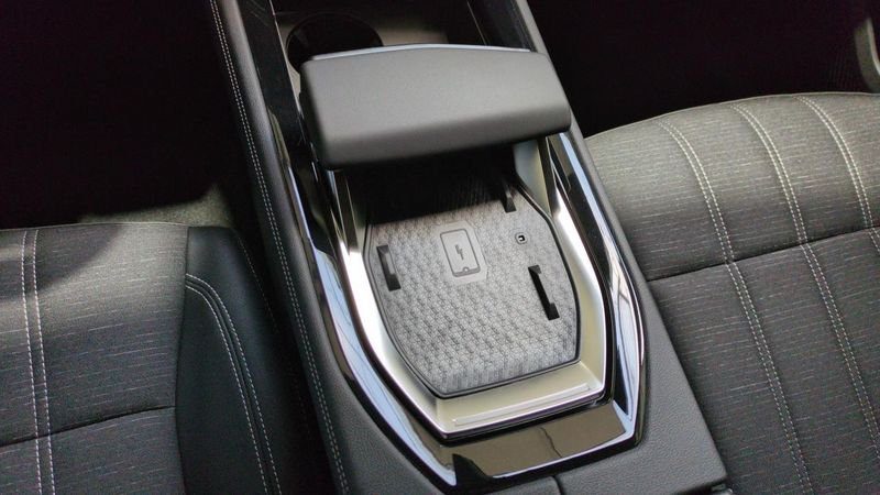 Renault Austral E-tech full hybrid 200 gsr2 techno + Pack Hiver + pack safety