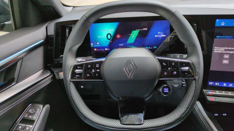 Renault Austral E-tech full hybrid 200 gsr2 techno + Pack Hiver + pack safety