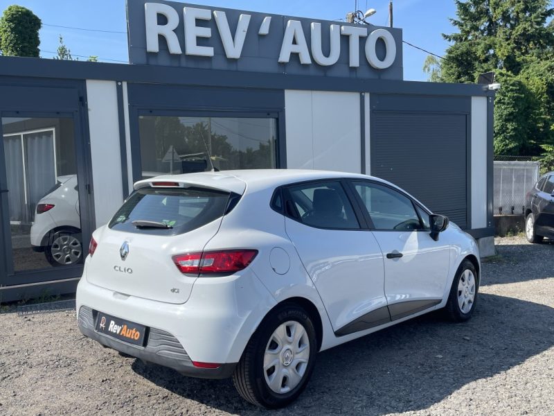 Renault Clio IV Société 1.5l dCi 75ch Air Bluetooth / Climatisation 115.000 km 09/2014 1ère main 499