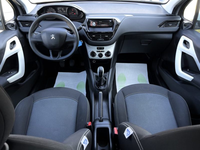 PEUGEOT 208 PHASE 2 LIKE 1.2 82 Cv 5 Portes 20 400 Km CRIT AIR 1 REGULATEUR LIMITEUR - GARANTIE 1 AN