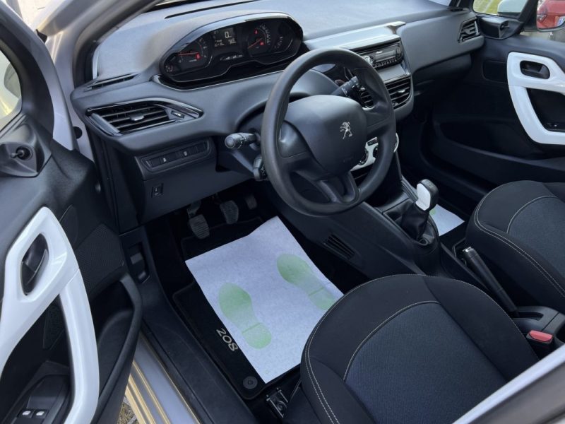 PEUGEOT 208 PHASE 2 LIKE 1.2 82 Cv 5 Portes 20 400 Km CRIT AIR 1 REGULATEUR LIMITEUR - GARANTIE 1 AN