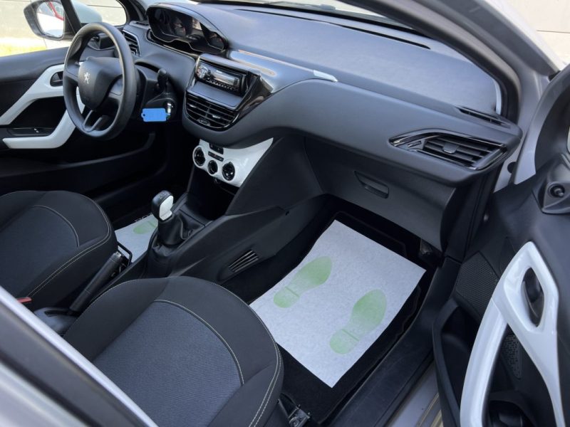 PEUGEOT 208 PHASE 2 LIKE 1.2 82 Cv 5 Portes 20 400 Km CRIT AIR 1 REGULATEUR LIMITEUR - GARANTIE 1 AN