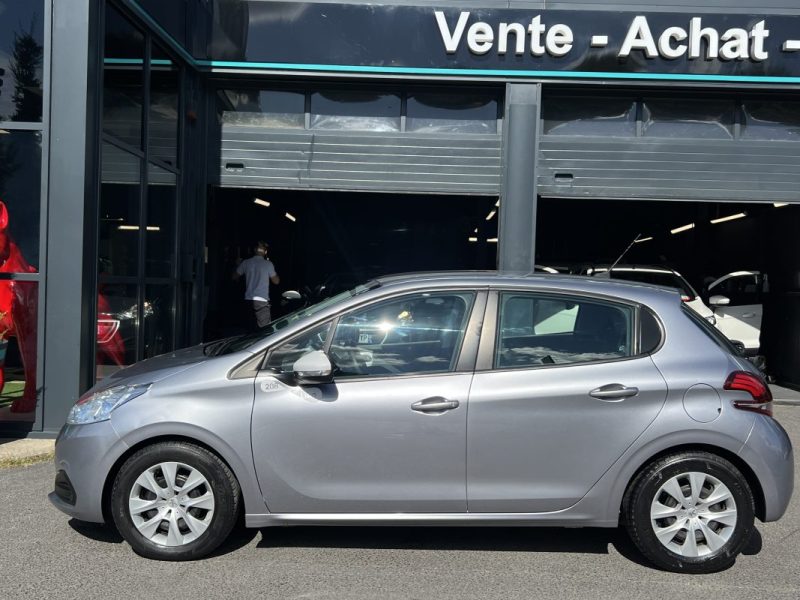 PEUGEOT 208 PHASE 2 LIKE 1.2 82 Cv 5 Portes 20 400 Km CRIT AIR 1 REGULATEUR LIMITEUR - GARANTIE 1 AN
