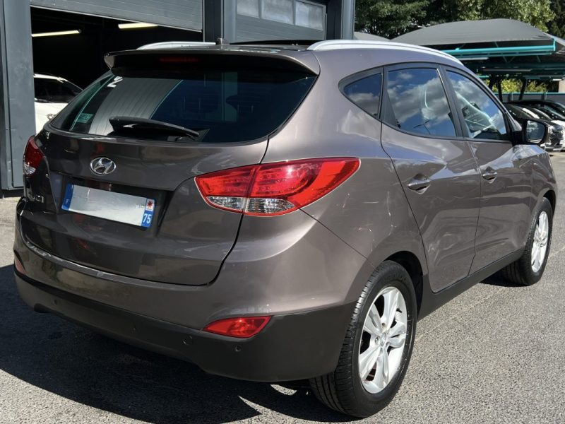HYUNDAI IX 35 1.7 CRDI 115 Cv 1ERE MAIN / TOIT PANO KEYLESS BVM6 CRIT AIR 2 - GARANTIE 1 AN