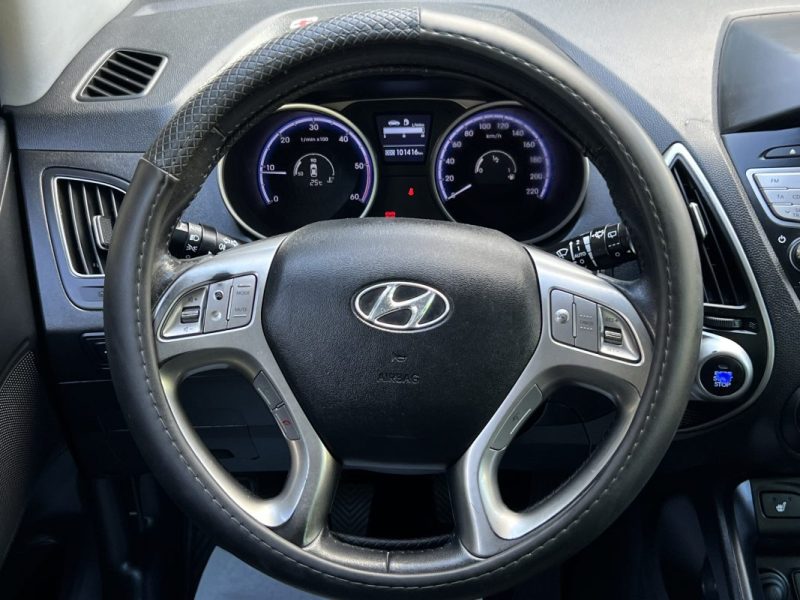 HYUNDAI IX 35 1.7 CRDI 115 Cv 1ERE MAIN / TOIT PANO KEYLESS BVM6 CRIT AIR 2 - GARANTIE 1 AN