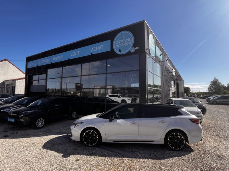 TOYOTA COROLLA TOURING SPORTS 2.0 Hybrid 184cv GR Sport pack Techno 09/2020