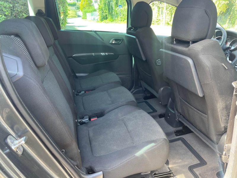 PEUGEOT 5008 Premium 2.0HDI 150CH