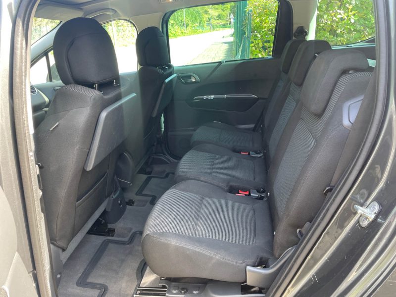 PEUGEOT 5008 Premium 2.0HDI 150CH