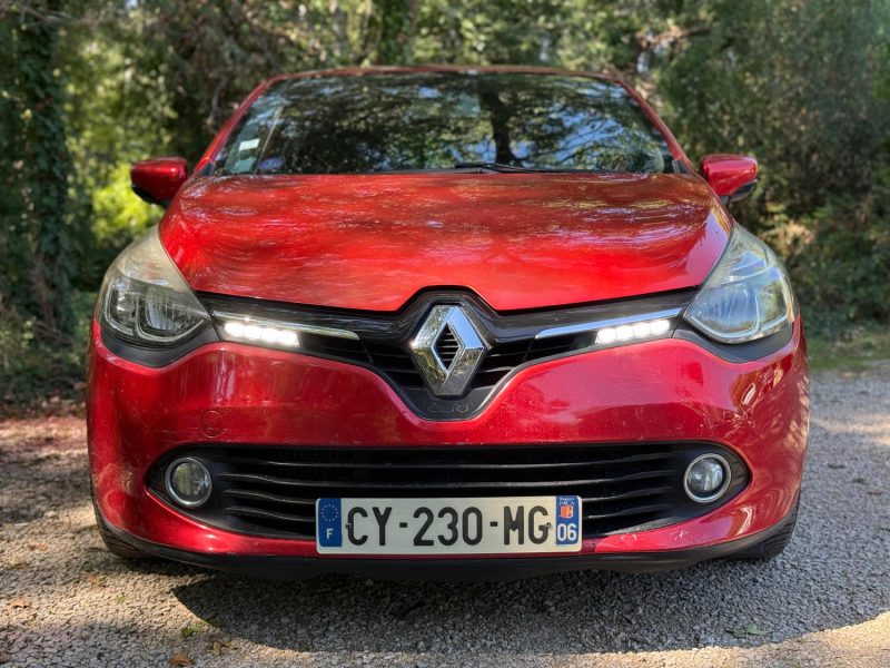 RENAULT CLIO 0.9 TCE 90 INTENS 