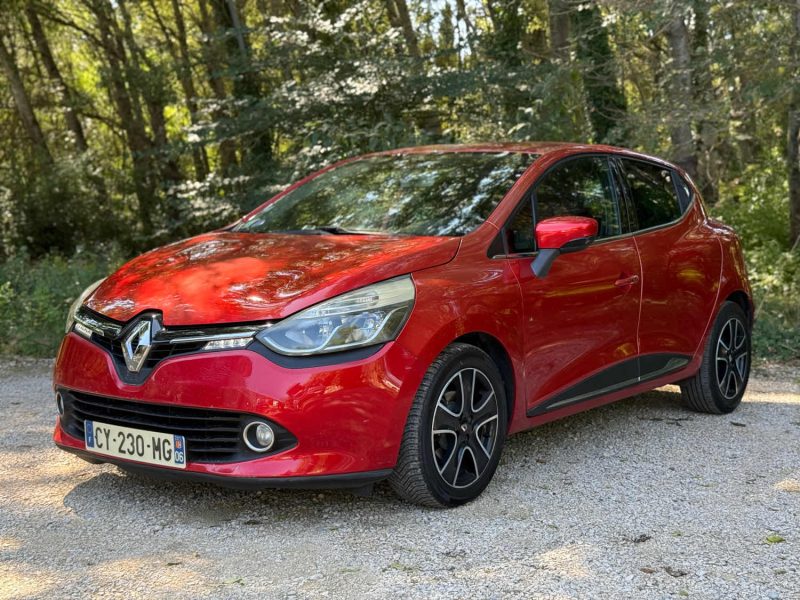RENAULT CLIO 0.9 TCE 90 INTENS 
