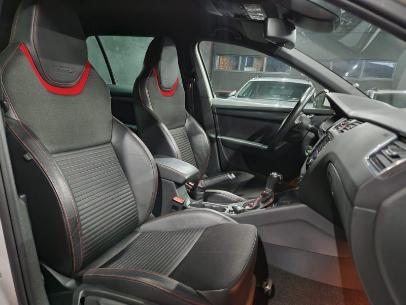 SKODA OCTAVIA COMBI 2.0 TSI 230 RS DSG*LED*GPS*