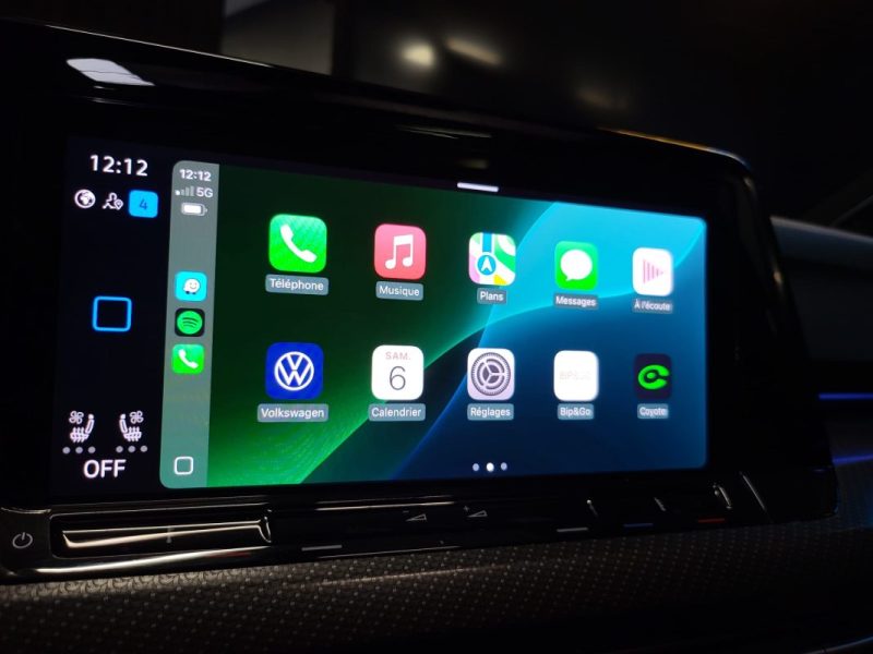 VOLKSWAGEN GOLF 8 R 320CV PERFORMANCE AKRAPOVIC  TETE HAUTE