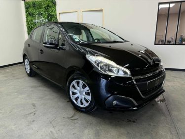 PEUGEOT 208 2018