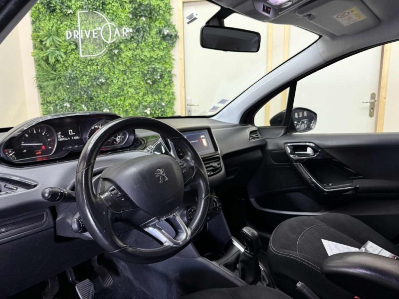 PEUGEOT 208 2018