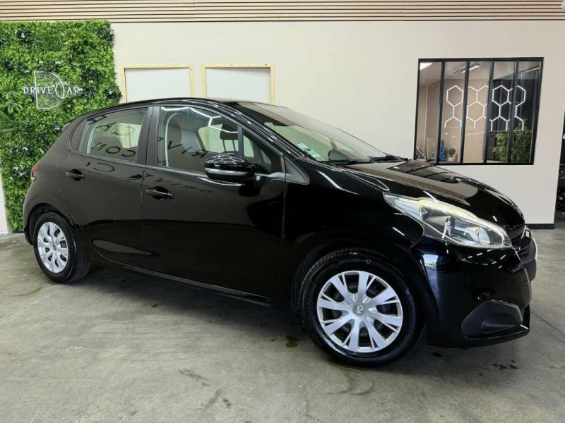 PEUGEOT 208 2018