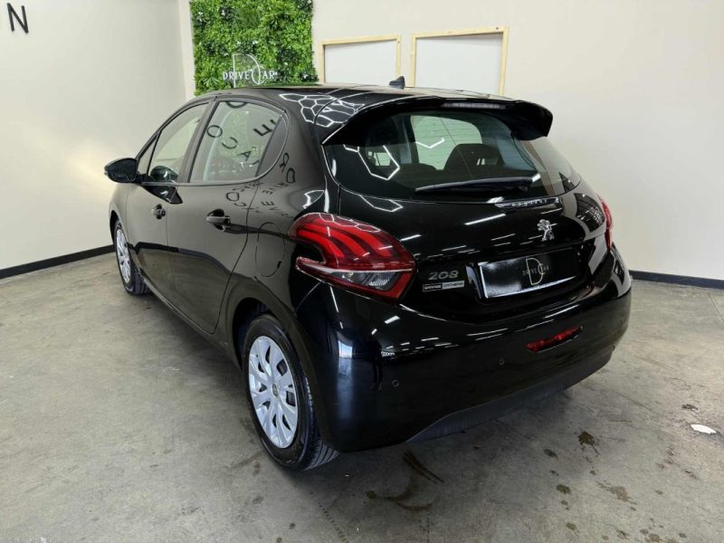 PEUGEOT 208 2018