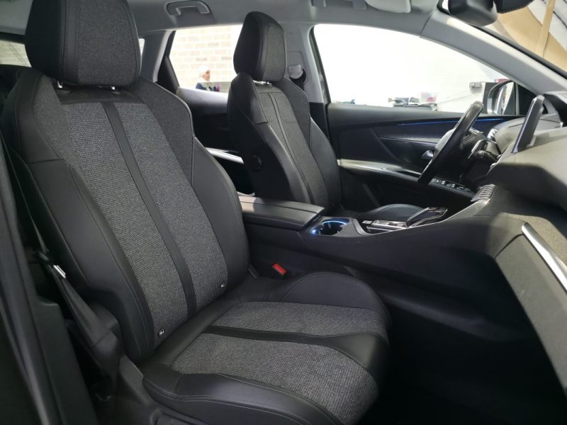 PEUGEOT 3008 20201.5 BLUE HDI 130 ALLURE EAT8 / DISTRIBUTION OK / SUIVI COMPLET PEUGEOT