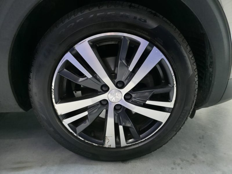 PEUGEOT 3008 20201.5 BLUE HDI 130 ALLURE EAT8 / DISTRIBUTION OK / SUIVI COMPLET PEUGEOT