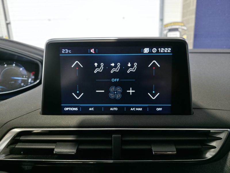 PEUGEOT 3008 20201.5 BLUE HDI 130 ALLURE EAT8 / DISTRIBUTION OK / SUIVI COMPLET PEUGEOT