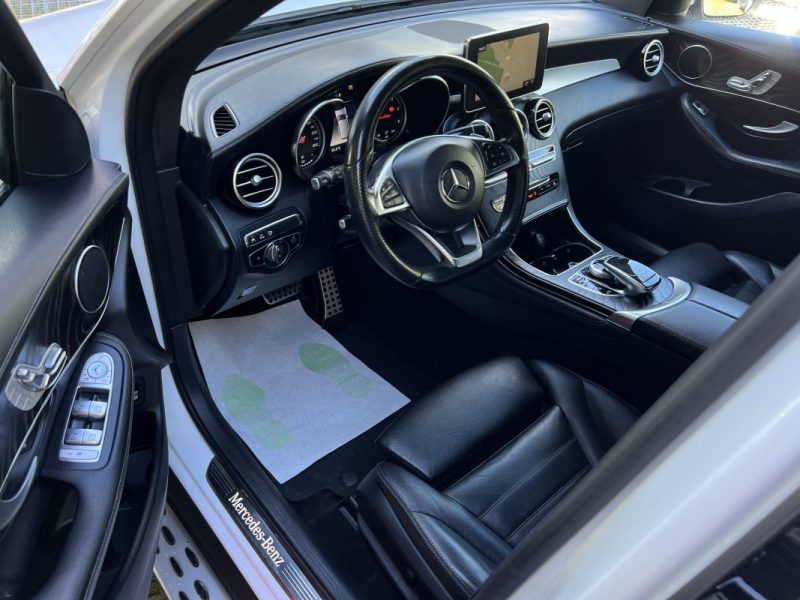 MERCEDES GLC FASCINATION / AMG 220D 4MATIC 2.2 170 Cv BVA9 / TOIT OUVRANT CUIR - GARANTIE 1 AN