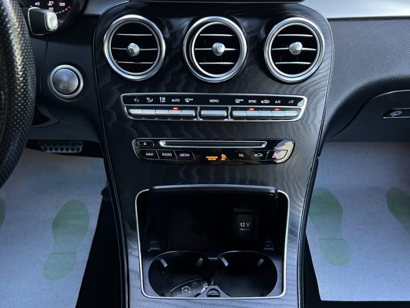 MERCEDES GLC FASCINATION / AMG 220D 4MATIC 2.2 170 Cv BVA9 / TOIT OUVRANT CUIR - GARANTIE 1 AN