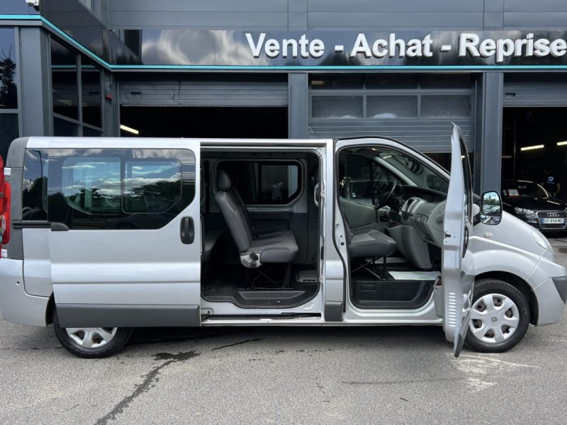 RENAULT TRAFIC PASSENGER L2H1 2.0 DCI 115 Cv 9 PLACES / CLIMATISATION - GARANTIE 1 AN
