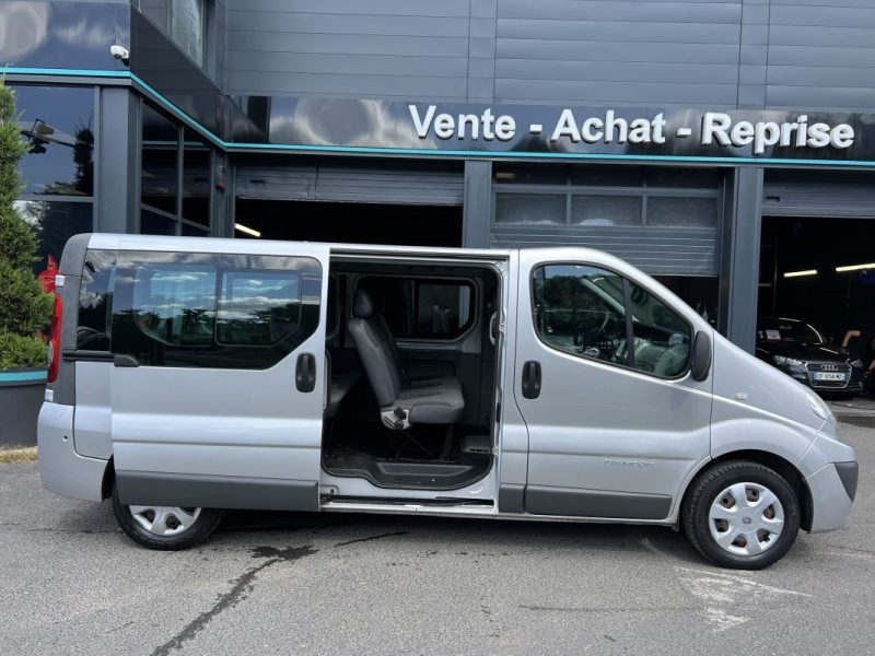RENAULT TRAFIC PASSENGER L2H1 2.0 DCI 115 Cv 9 PLACES / CLIMATISATION - GARANTIE 1 AN