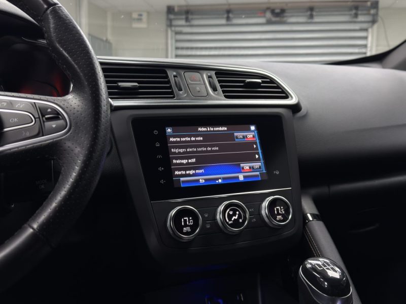 RENAULT KADJAR (2) 1.3 TCe 140 - Black Edition -21