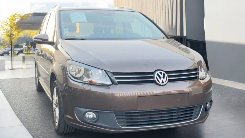 VOLKSWAGEN TOURAN CONFORTLINE 2.0 TDI 140CV DSG GARANTIE 6MOIS
