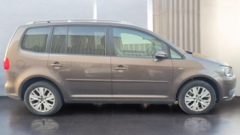 VOLKSWAGEN TOURAN CONFORTLINE 2.0 TDI 140CV DSG GARANTIE 6MOIS