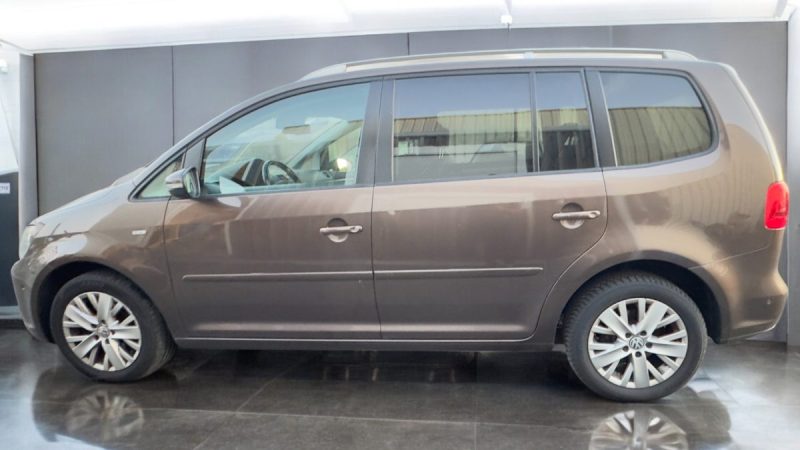 VOLKSWAGEN TOURAN CONFORTLINE 2.0 TDI 140CV DSG GARANTIE 6MOIS