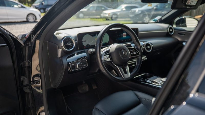 MERCEDES-BENZ CLASSE A 250 2.0 224CH PROGRESSIVE LINE 4MATIC