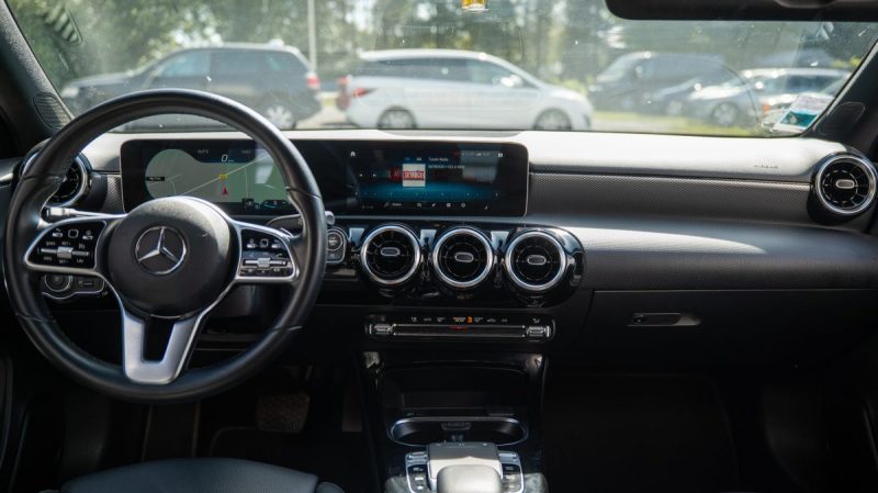 MERCEDES-BENZ CLASSE A 250 2.0 224CH PROGRESSIVE LINE 4MATIC