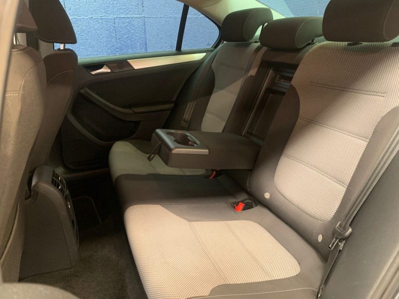 VOLKSWAGEN JETTA HYBRID 1.4 TSi DSG6 CONFORT-Vidange BVA OK-Suivie VW 