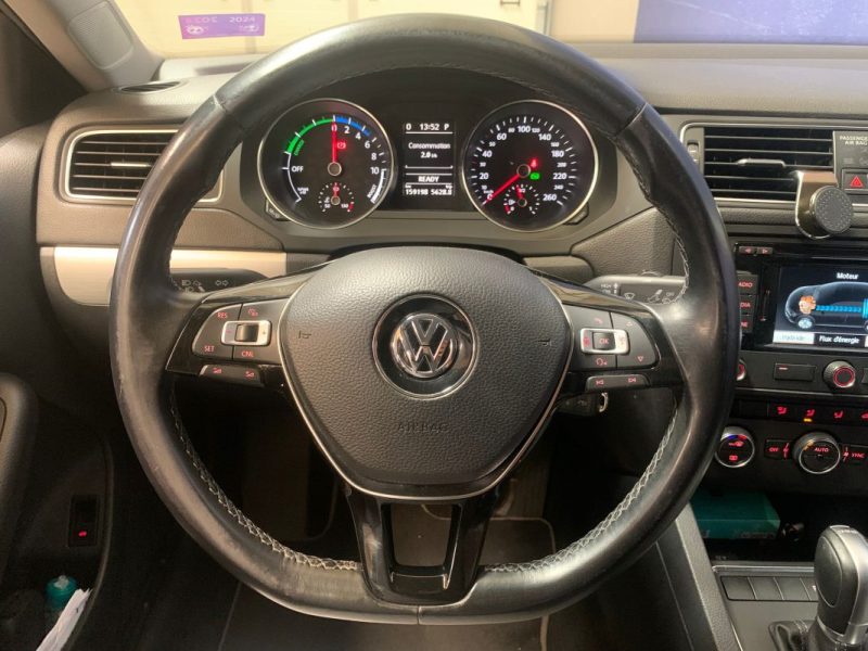 VOLKSWAGEN JETTA HYBRID 1.4 TSi DSG6 CONFORT-Vidange BVA OK-Suivie VW 