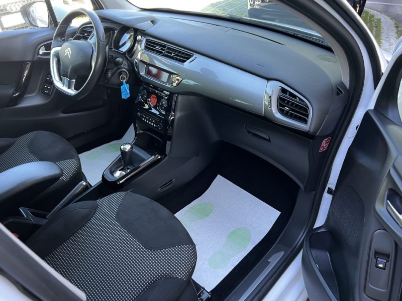 CITROEN C3 II PHASE 2 EXCLUSIVE 1.4 E HDI 70 BOITE AUTOMATIQUE TOIT PANO CRIT AIR 2 - GARANTIE 1 AN
