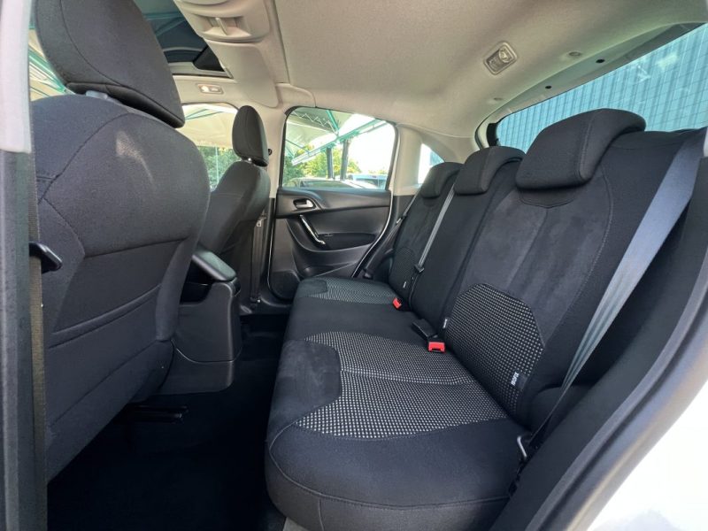 CITROEN C3 II PHASE 2 EXCLUSIVE 1.4 E HDI 70 BOITE AUTOMATIQUE TOIT PANO CRIT AIR 2 - GARANTIE 1 AN