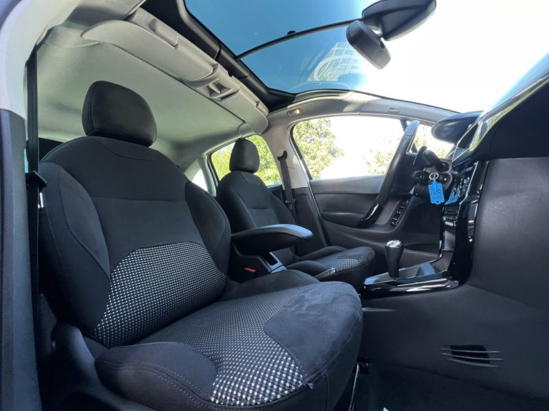 CITROEN C3 II PHASE 2 EXCLUSIVE 1.4 E HDI 70 BOITE AUTOMATIQUE TOIT PANO CRIT AIR 2 - GARANTIE 1 AN