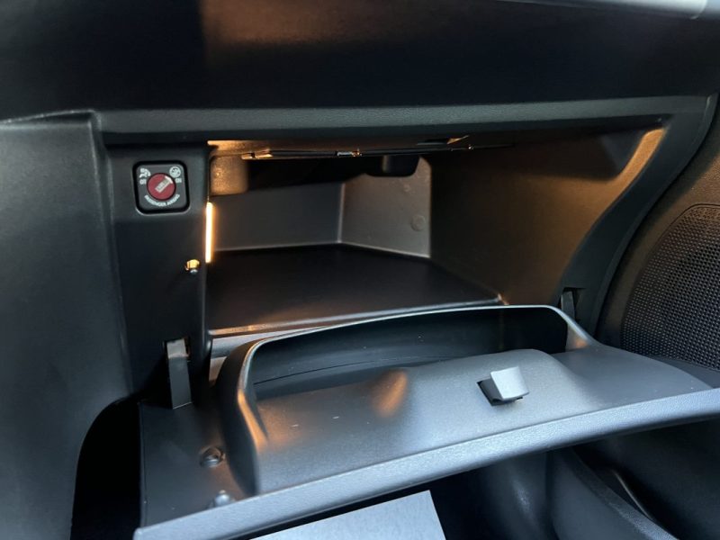 CITROEN C3 II PHASE 2 EXCLUSIVE 1.4 E HDI 70 BOITE AUTOMATIQUE TOIT PANO CRIT AIR 2 - GARANTIE 1 AN