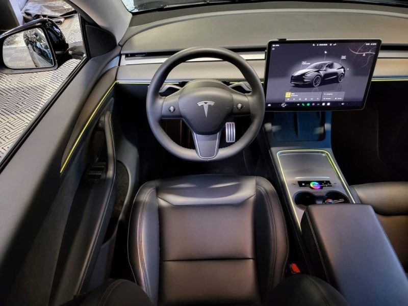 TESLA MODEL Y PERFORMANCE 534cv / AUTOPILOT + PPF COMPLET + CERAMIQUE + LUMIERES D'AMBIANCES