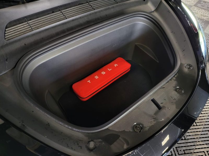 TESLA MODEL Y PERFORMANCE 534cv / AUTOPILOT + PPF COMPLET + CERAMIQUE + LUMIERES D'AMBIANCES