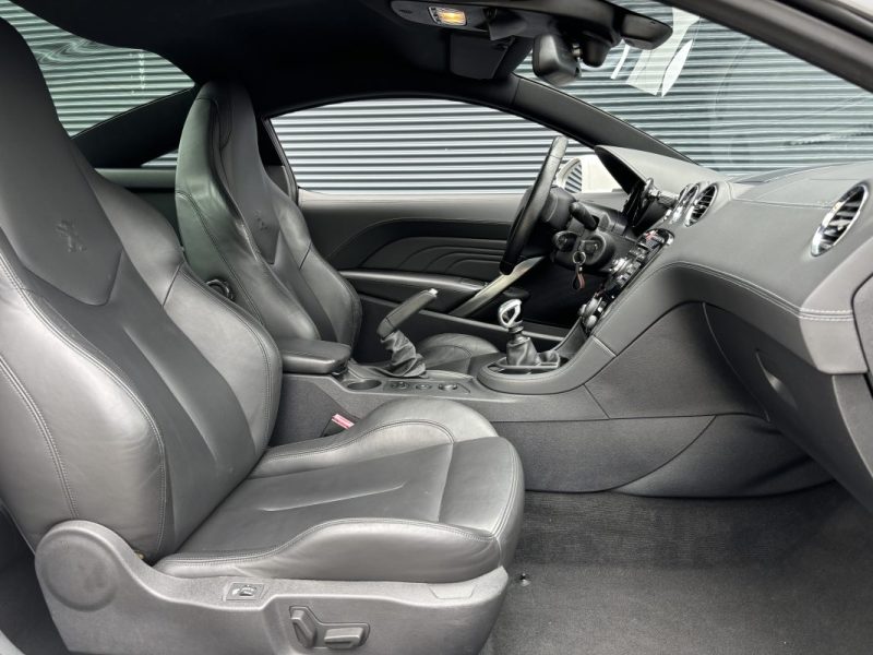 PEUGEOT RCZ PHASE 2 1.6 THP 200cv - TRÈS BON ÉTAT GÉNÉRAL - CARNET ENTRETIEN PEUGEOT
