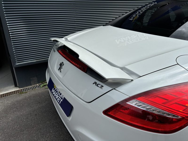 PEUGEOT RCZ PHASE 2 1.6 THP 200cv - TRÈS BON ÉTAT GÉNÉRAL - CARNET ENTRETIEN PEUGEOT