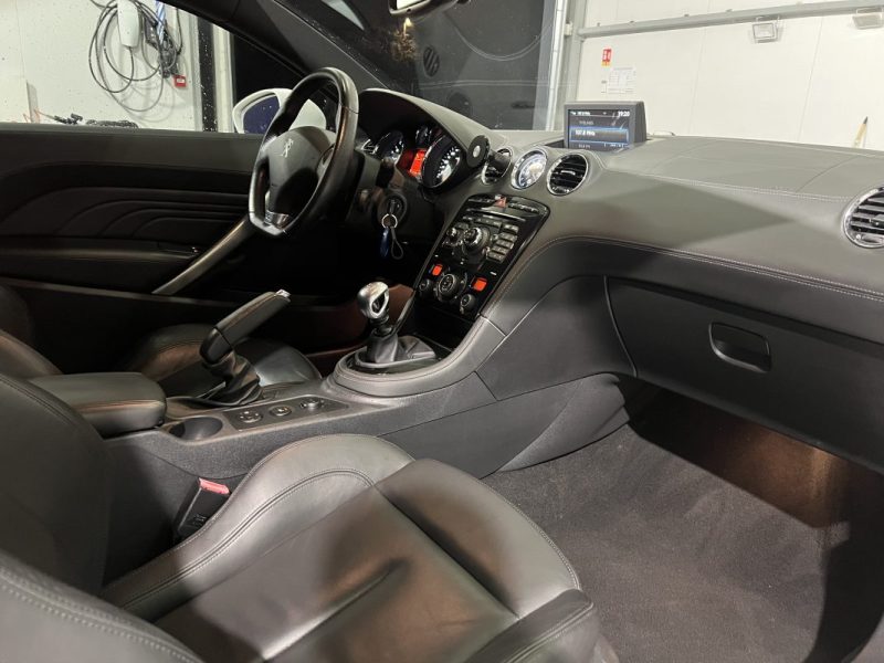 PEUGEOT RCZ PHASE 2 1.6 THP 200cv - TRÈS BON ÉTAT GÉNÉRAL - CARNET ENTRETIEN PEUGEOT
