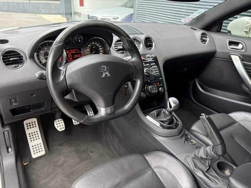 PEUGEOT RCZ PHASE 2 1.6 THP 200cv - TRÈS BON ÉTAT GÉNÉRAL - CARNET ENTRETIEN PEUGEOT