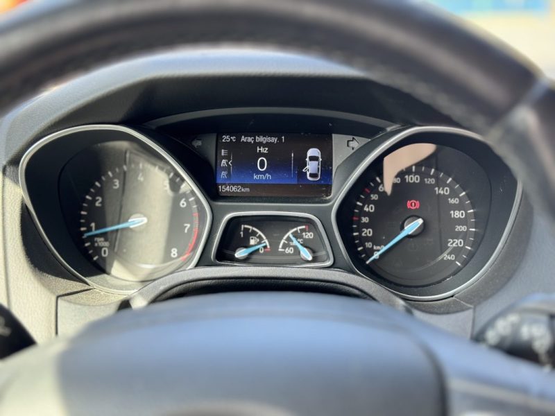 FORD FOCUS 1.5 TDCi 150ch ECOnetic Titanium