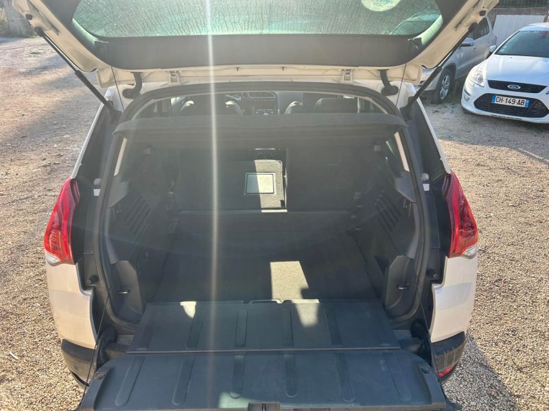 PEUGEOT 3008 SUV 2016