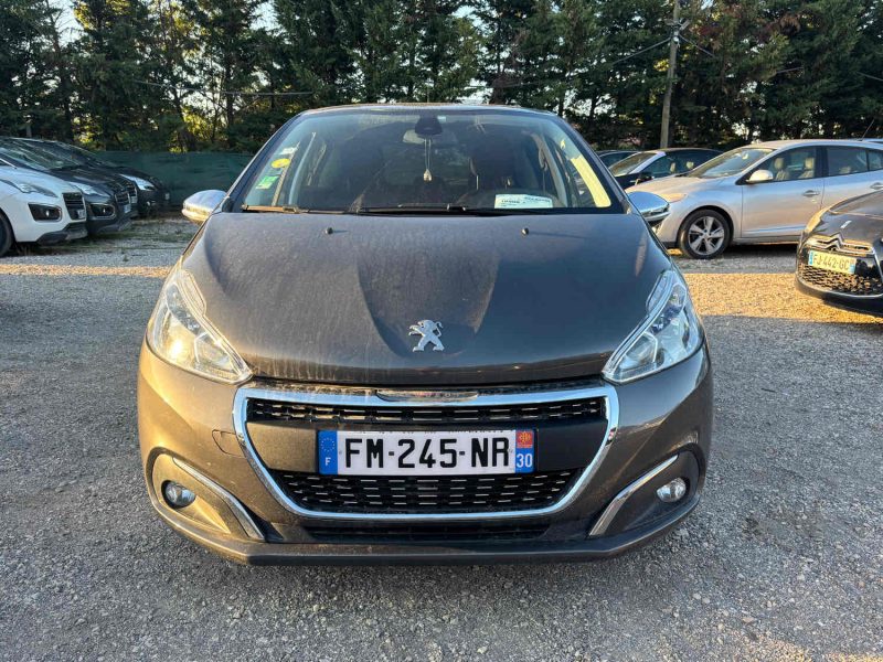 PEUGEOT 208 2019
