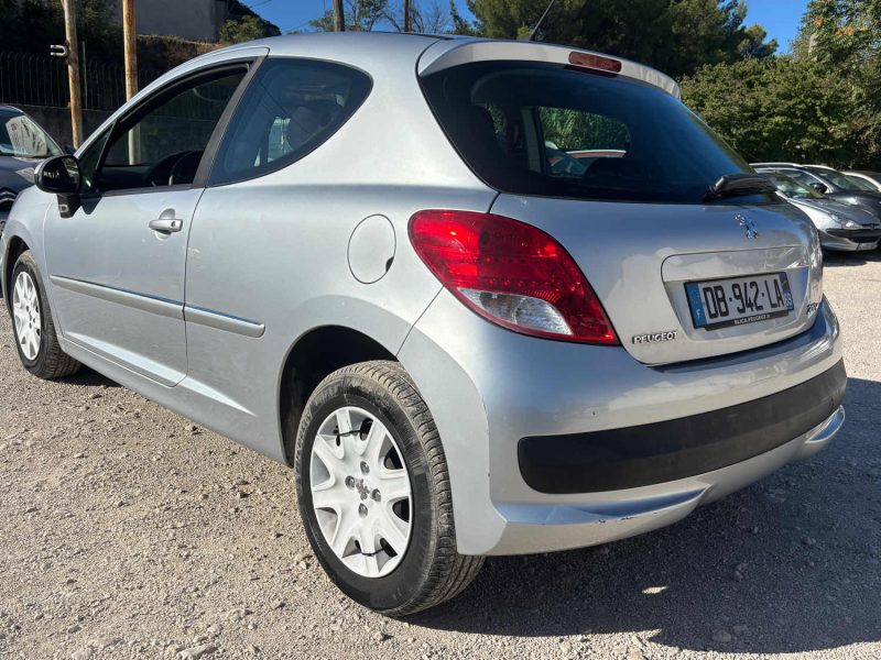 PEUGEOT 207 2013