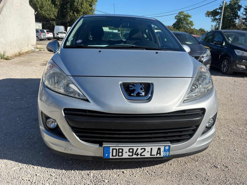 PEUGEOT 207 2013